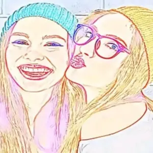 Mô tả hình ảnh: Giao diện ứng dụng Pencil Photo Sketch với bức ảnh chân dung được chuyển thành tranh vẽ chì