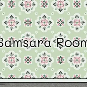 Mô tả hình ảnh về giao diện game Samsara Room với đồ họa u ám và một căn phòng bí ẩn